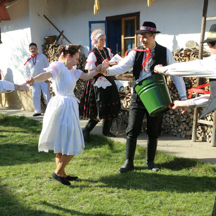 Veľká noc na Slovensku: Oslava prebúdzajúcej sa prírody a tradícií